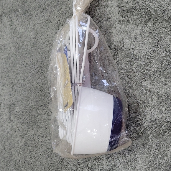 New Set of Measuring Cups & Spoons!!! - Picture 8 of 11